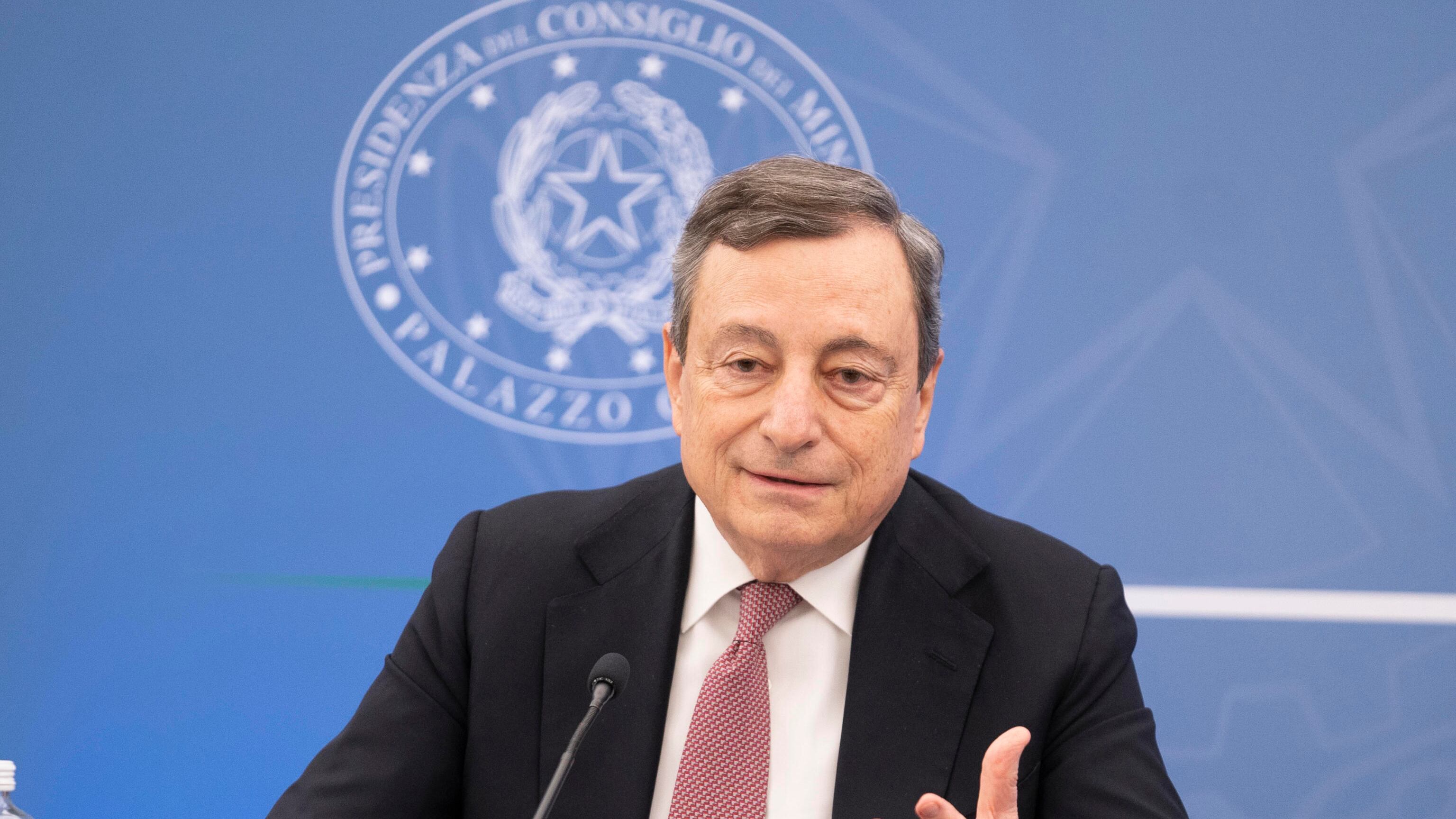 Draghi: "Volete la pace o i condizionatori accesi?"