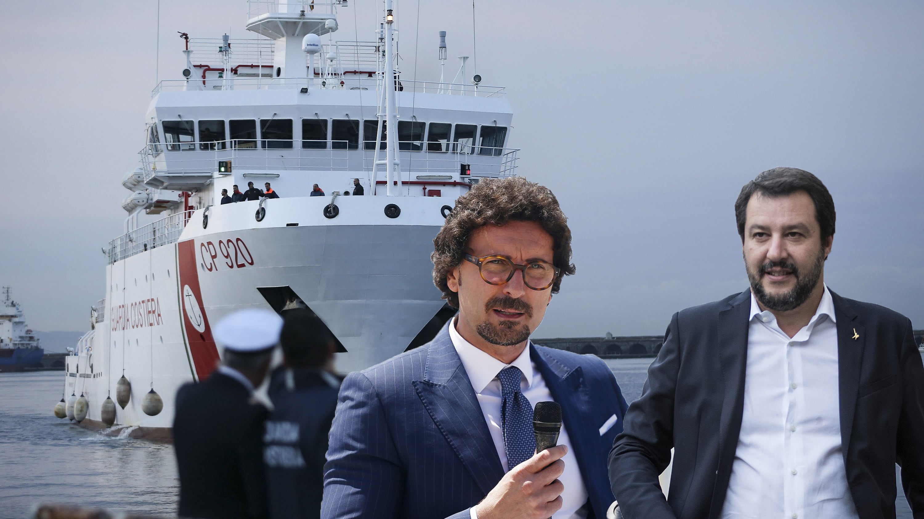 Gregoretti, scontro in tribunale Toninelli-Salvini: "Non ricordo", "Forse dormiva"