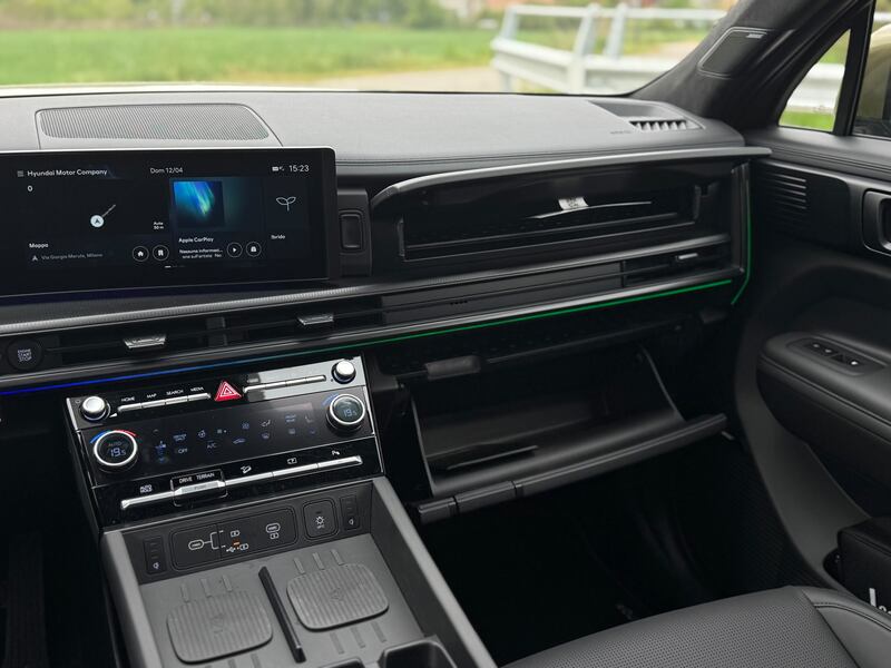 Hyundai Santa Fe 2026: guarda tutte le foto 14