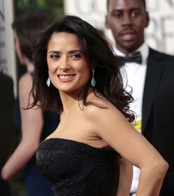 Salma Hayek, il seno esplosivo dell'attrice 16