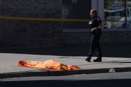 Canada, furgone su pedoni a Toronto 1