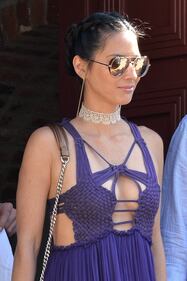 Olivia Munn sexy ​con un prendisole 9