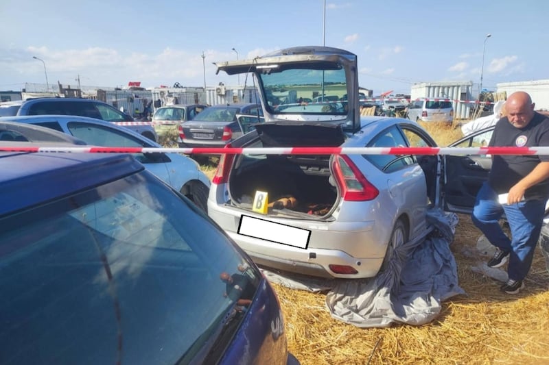 Foggia, ritrovato nel bagagliaio della sua auto il corpo di Sadam Houssain: il bracciante era scomparso il 4 agosto. Si indaga per omicidio