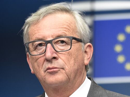La rivelazione di Juncker: "Così portai l'Italia nell'euro..."