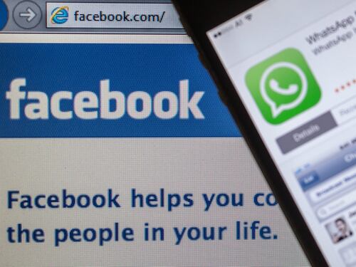 Tutti contro Zuckerberg E Facebook rischia il crac