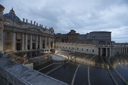La preghiera universale del Papa per la fine della pandemia 3