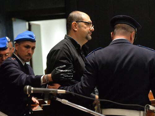 "Teorie negazioniste ed esortazioni a Cospito". Fratelli d'Italia avvia un'interrogazione