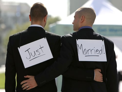 La California vieta la cura per "guarire" i gay. E si scatena la rivolta