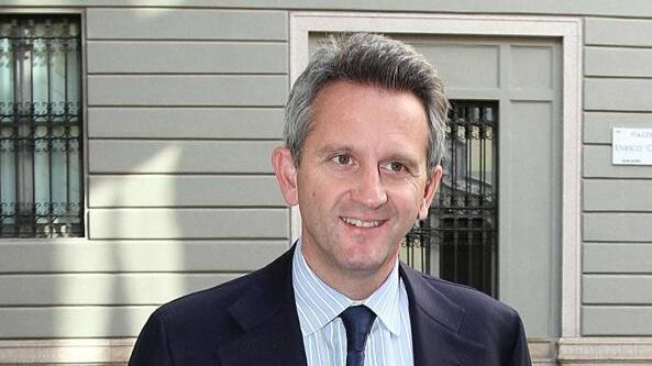 Per Mediobanca profitti a 410 milioni