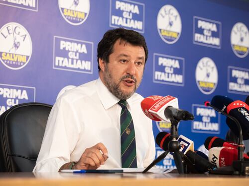 "Mi do tempo fino a settembre...". Le mosse di Salvini e l'avvertimento a Draghi