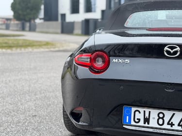 Mazda MX-5 1.5: guarda la gallery del restyling 2025 10