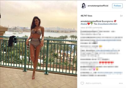 Anna Tatangelo, sexy bikini a Dubai 2