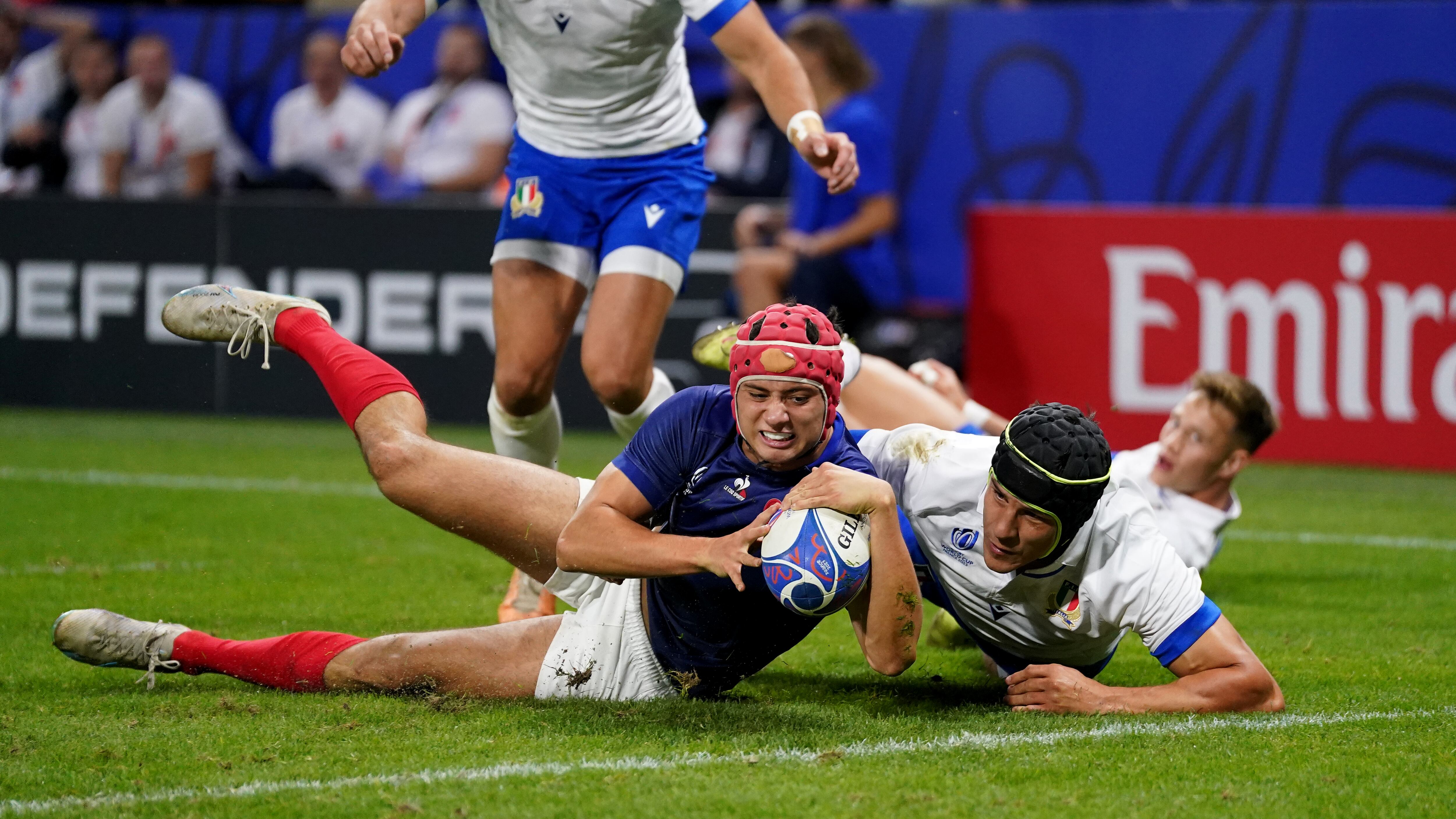 Rugby, Italia travolta 60-7 dalla Francia