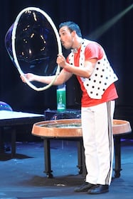 Luca Marin, da macho a drag queen 4