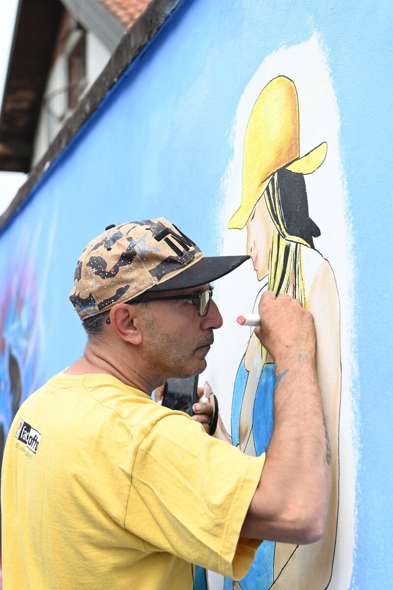 Il murales a Senago dedicato a Giulia Tramontano e a Thiago 1