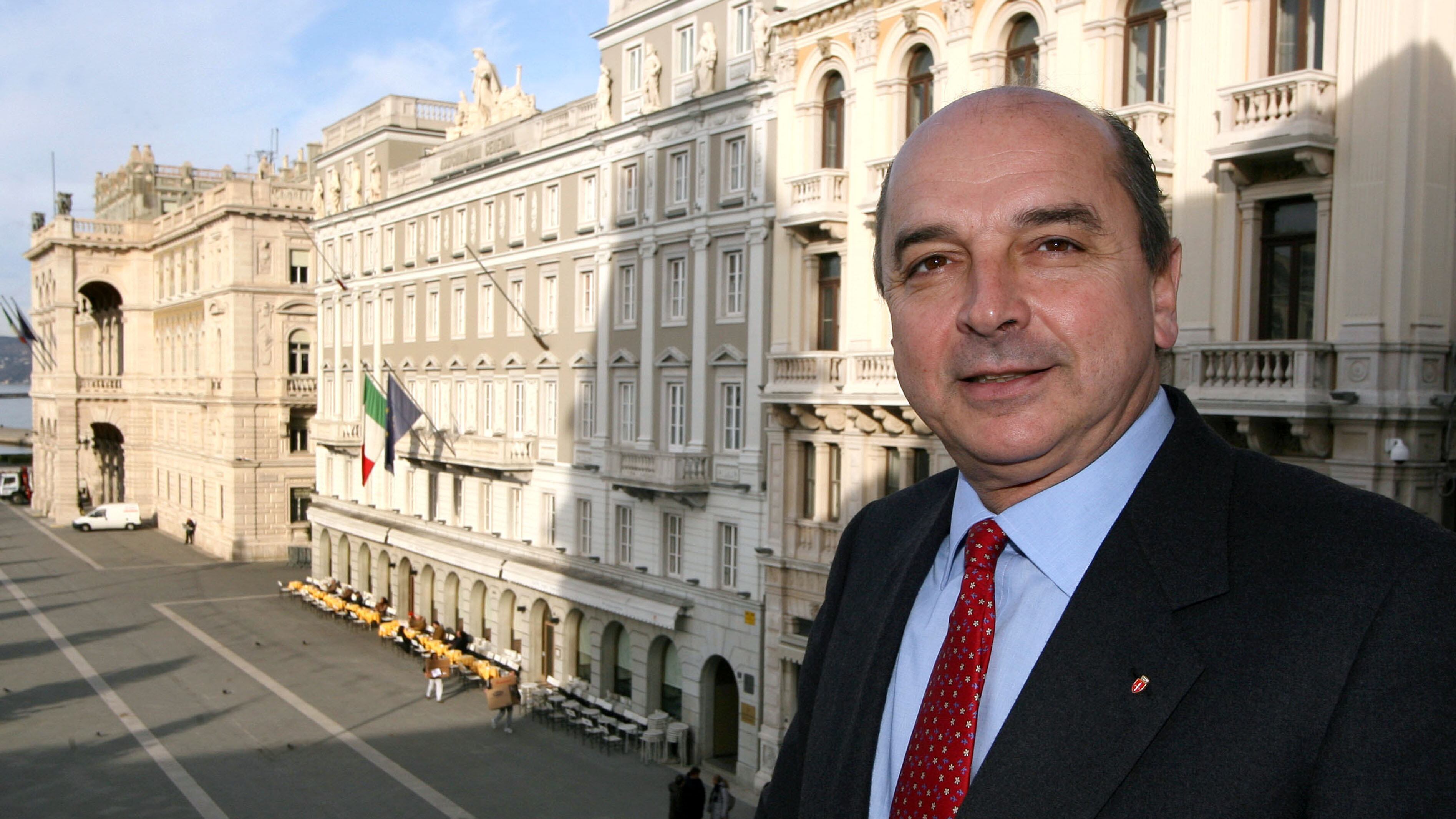 Lo sfogo social del sindaco di Trieste. "Basta, per questi non faccio più niente"