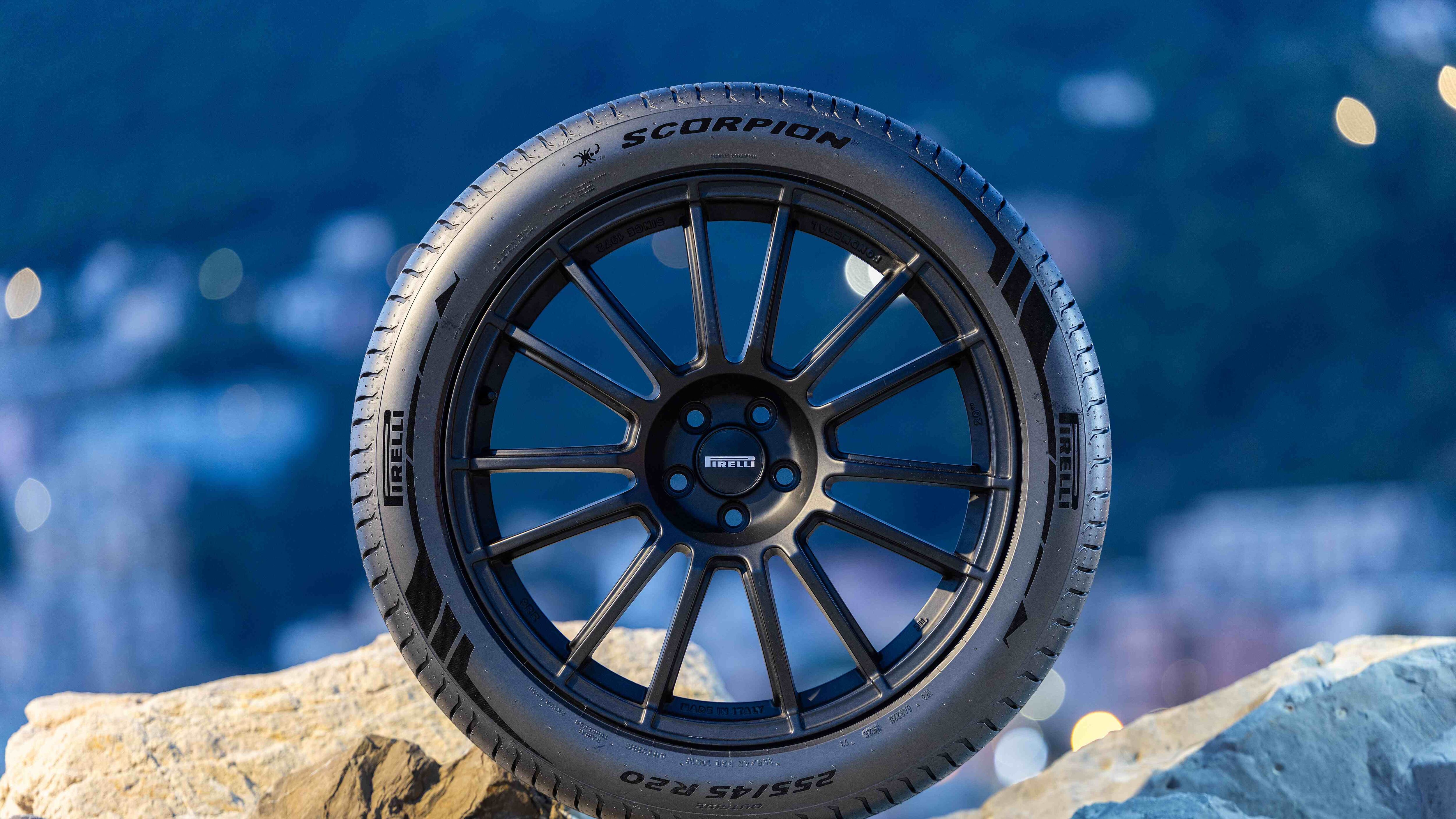 Pirelli lancia il nuovo Scorpion: terza generazione per SUV tra sicurezza certificata e comfort