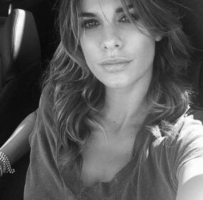 Gli scatti privati del cellulare di Elisabetta Canalis 3