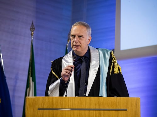 "2mila euro per pochi minuti". Scurati e il testo sul 25 aprile: ecco tutta la verità