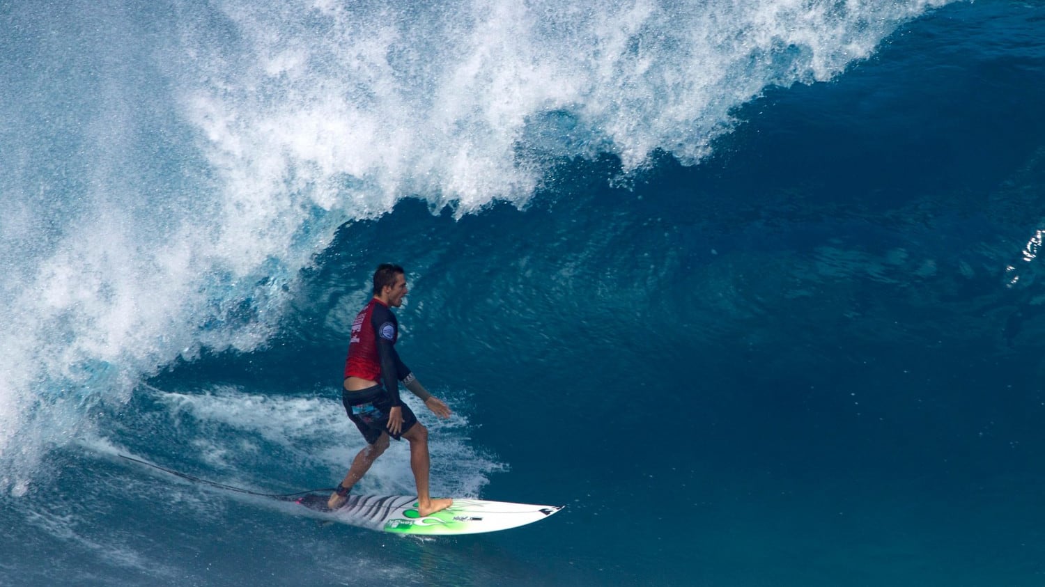 Parigi 2024, il surf vola a 15mila km. Ma non è record