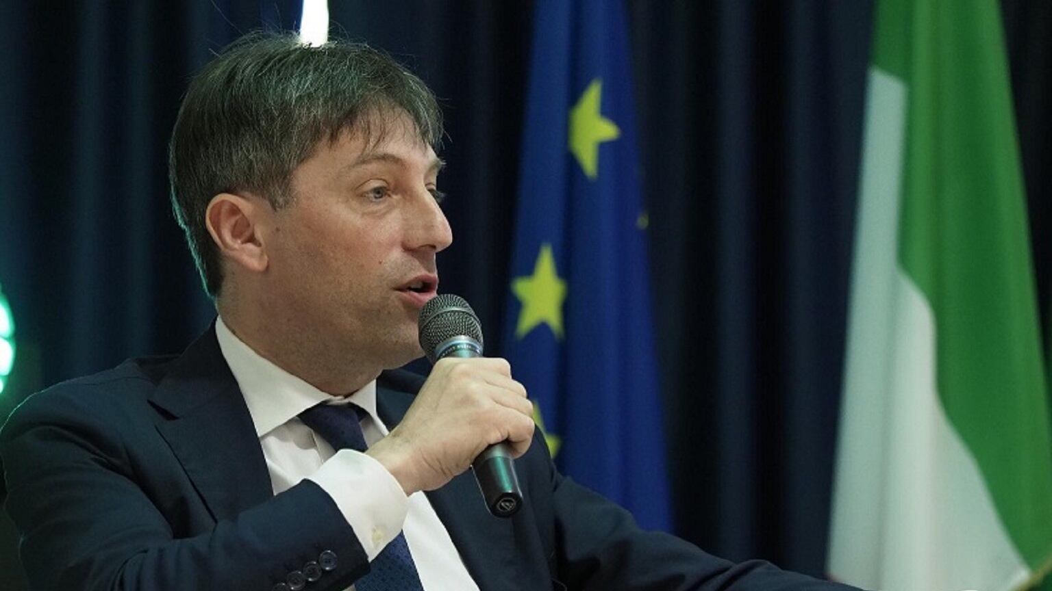 Rivoluzione digitale, Regione pioniera