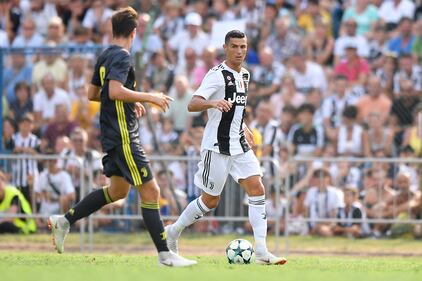Il primo gol di Ronaldo nella amichevole di Villar Perosa 8