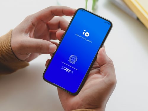 Pagamenti, pratiche e punti della patente, ecco cosa si potrà fare dall'app IO