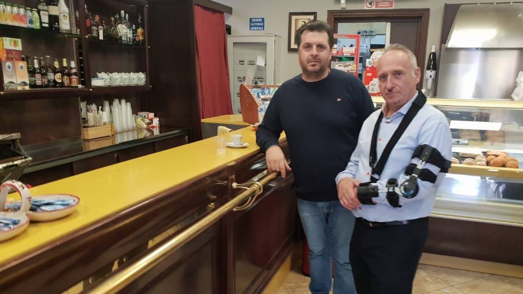 Il candidato dei 5 Stelle: "Ora riaprire il dialogo coi parenti dei mafiosi". Di Maio: "Va espulso"