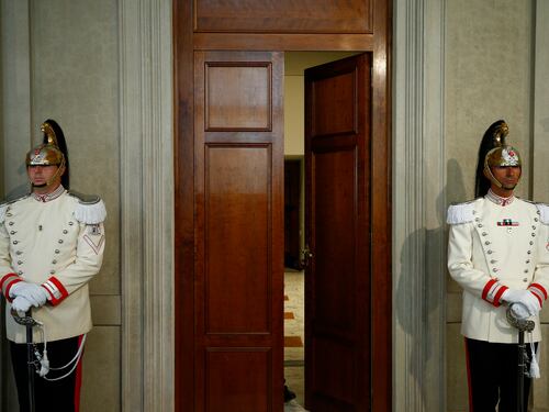 "Non è l'unico...". Ecco i nomi che Renzi ha in mente per il Colle