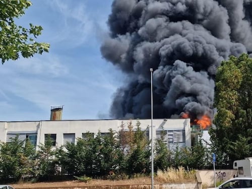 Fumo e fiamme all'università. Paura a Viterbo: "Chiudete le finestre"
