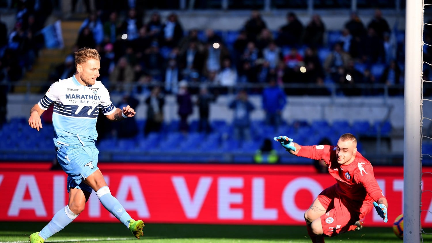 Lazio-Novara, cori antisemiti dalla curva biancoceleste: "Giallorossi ebrei"
