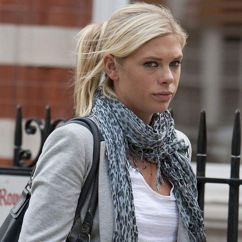 Chelsy Davy, le foto della ex del Principe Harry 15