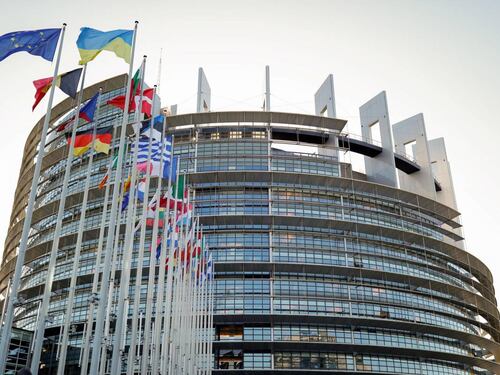 "Un cavallo di Troia". Ecco come l'Ue vuole imporre il "ddl Zan europeo"