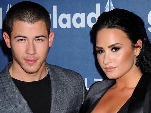 Anche Demi Lovato e Nick Jonas cancellano i concerti nella Carolina del Nord