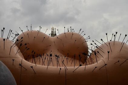 La "Maestà sofferta" arriva in piazza Duomo 1
