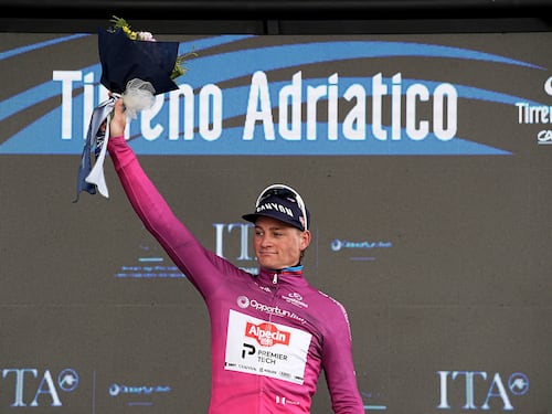 Vince Van der Poel. Pellizzari è leader