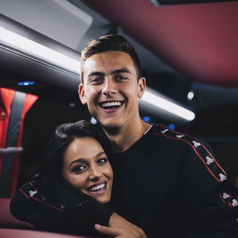 Lady Dybala da urlo su Instagram: i suoi scatti incantano i follower 7