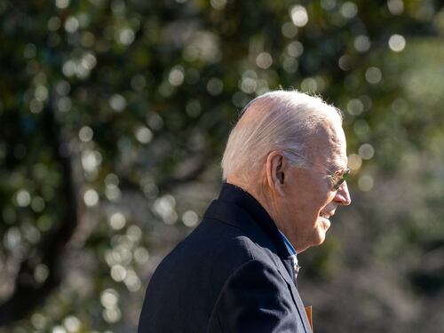 "Isolato e protetto dalle contestazioni": cosa succede davvero nella campagna di Biden