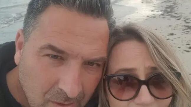 Ammazza la moglie in casa colpendola con la chiave inglese. Poi si getta dal tetto del palazzo