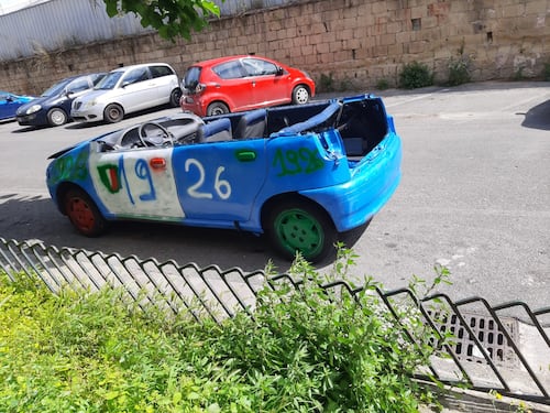 Napoli, auto rubata per festeggiare lo scudetto. Geolier ricompra la vettura alla donna