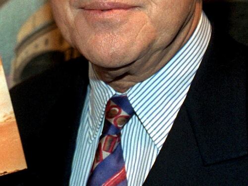 È morto Peter Arnett, premio Pulitzer per i suoi reportage dal Vietnam