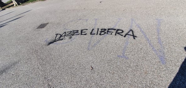 Rave party illegale in piazza  19
