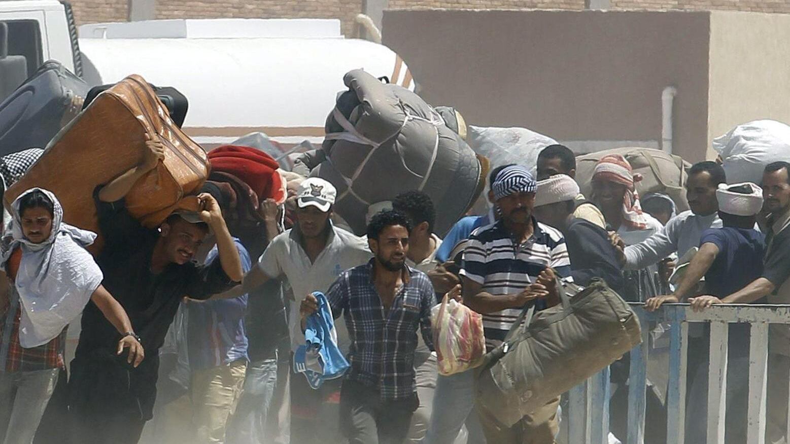 Libia nel caos, ora Tunisi teme il contagio