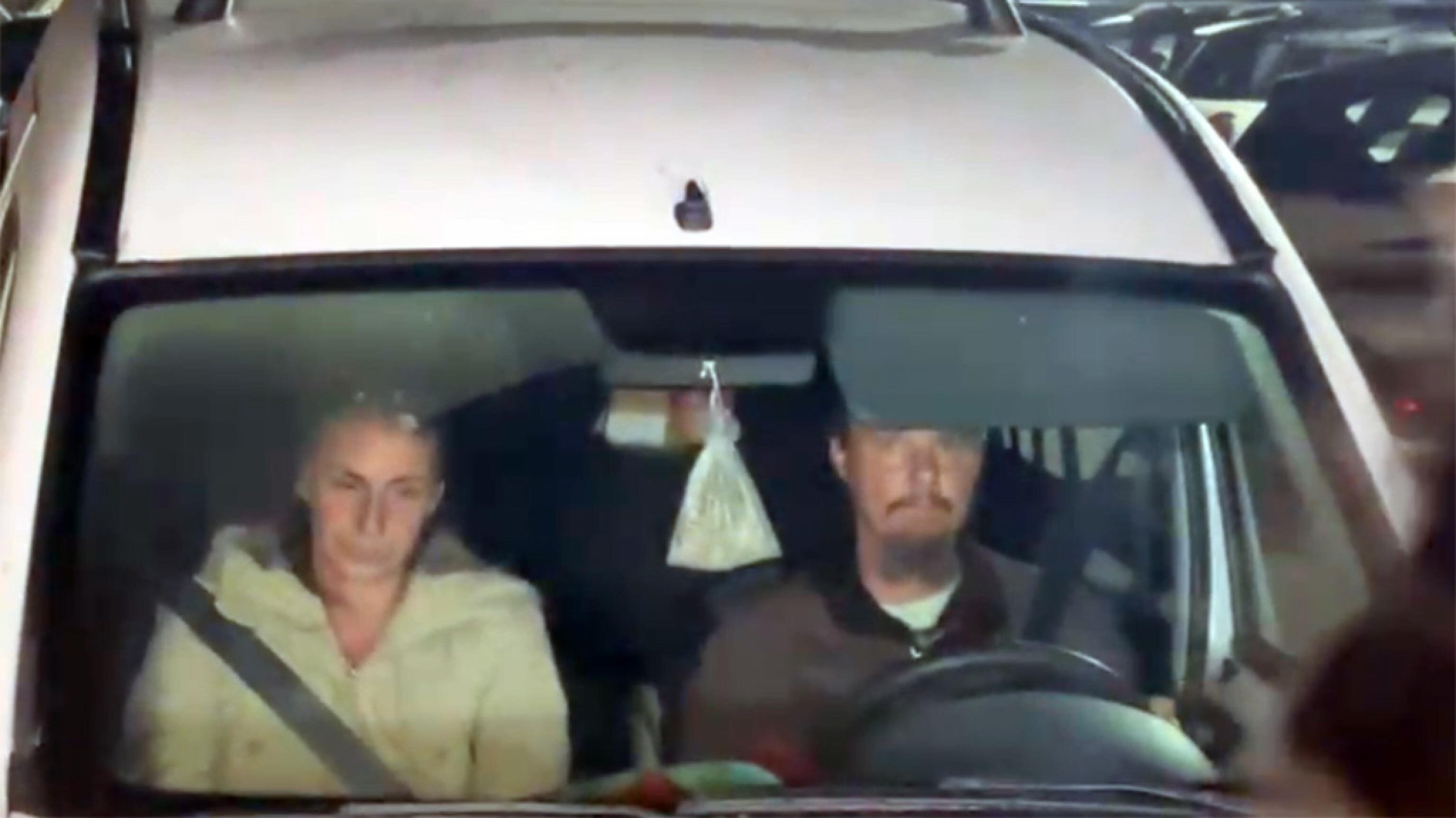 Famiglia nel bosco, l'avvocato: "Bimbi non iscritti a scuola". E i periti denunciano i traumi subiti dai piccoli