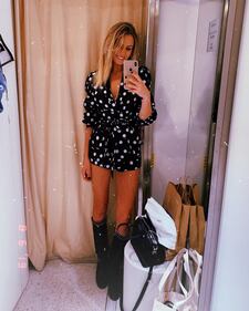 Nicole Pinamonti si prende la scena su Instagram 2