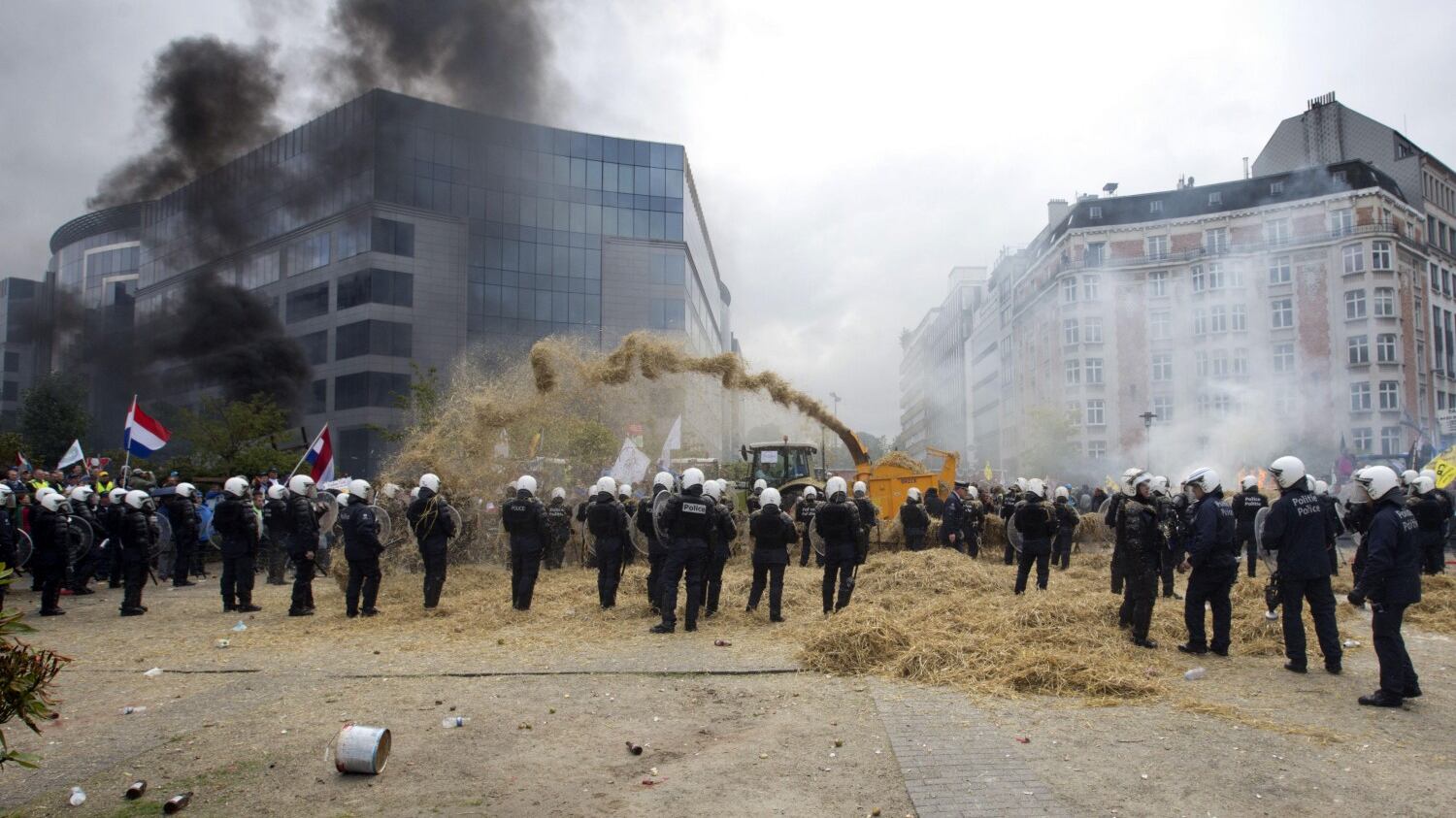A Bruxelles va in scena la rabbia degli agricoltori