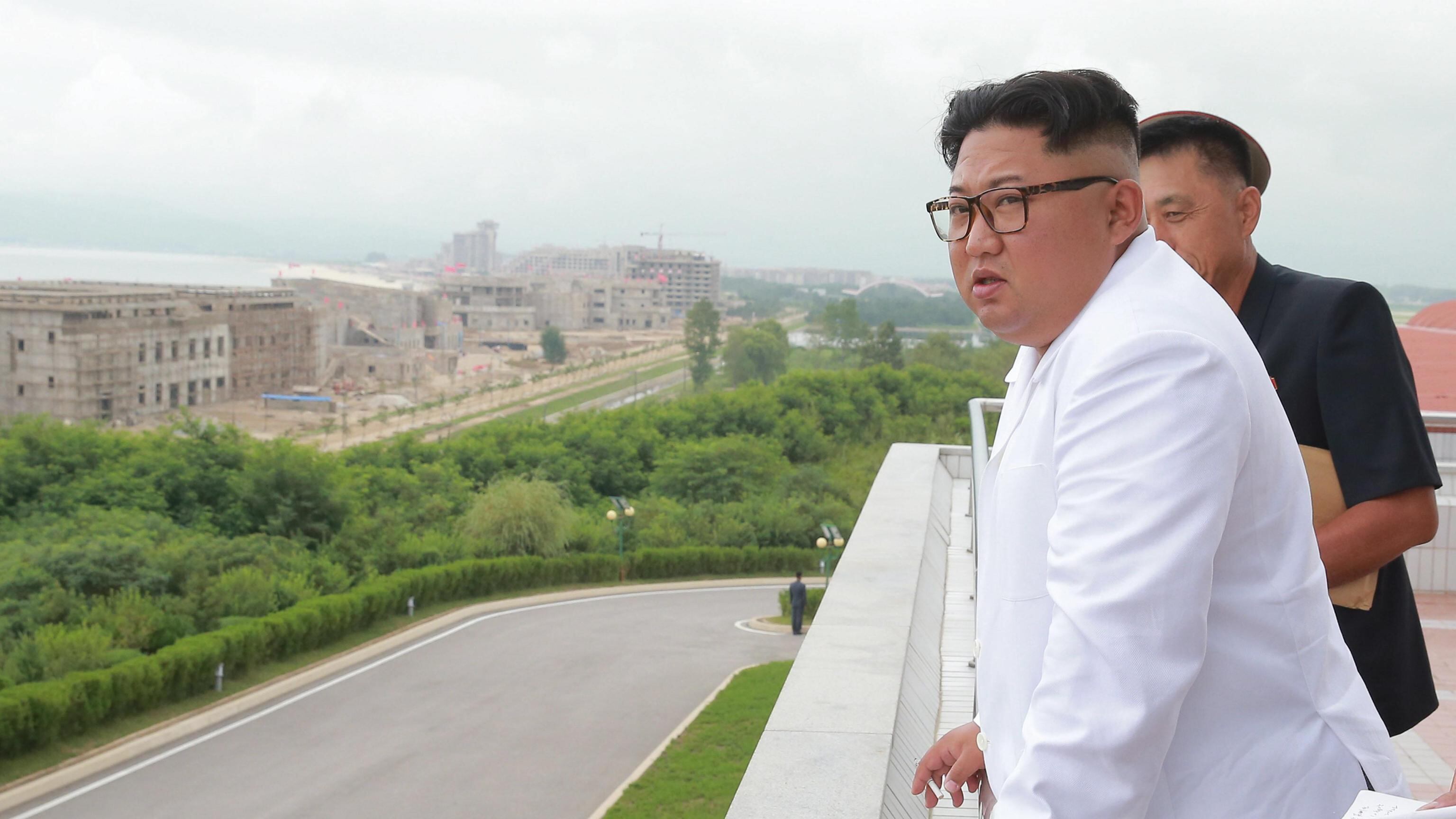 "Il Covid? È arrivato con i palloncini...". La fantasiosa accusa di Kim Jong-un