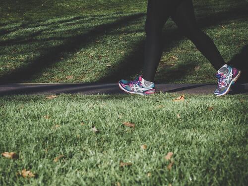Power walking: cosa è, perché piace agli over 60