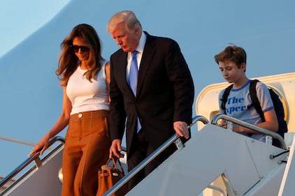 Usa, Melania e Barron Trump si trasferiscono alla Casa Bianca 8