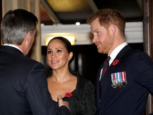 La Royal Family non parla più con Meghan e Harry?